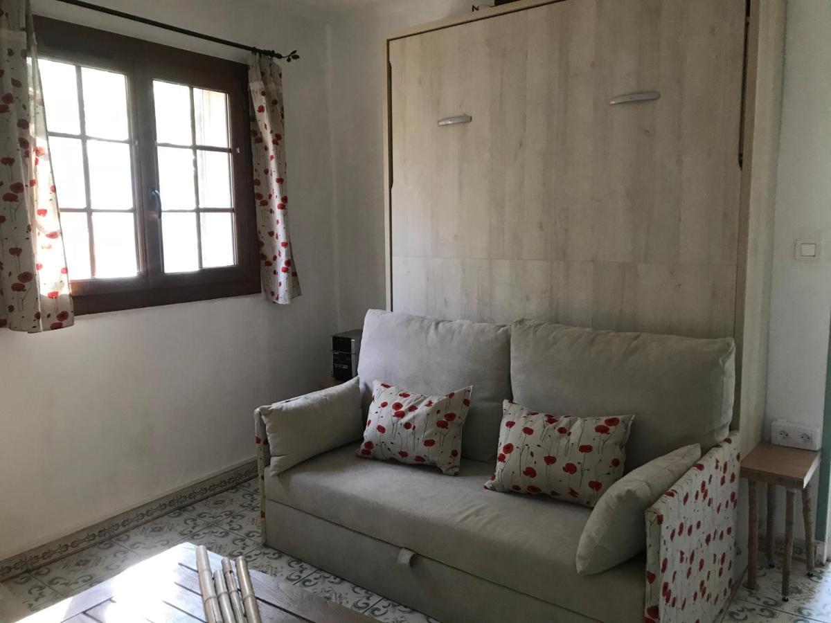 Studio Mitoyen / 2 Personnes Ιέρ Εξωτερικό φωτογραφία