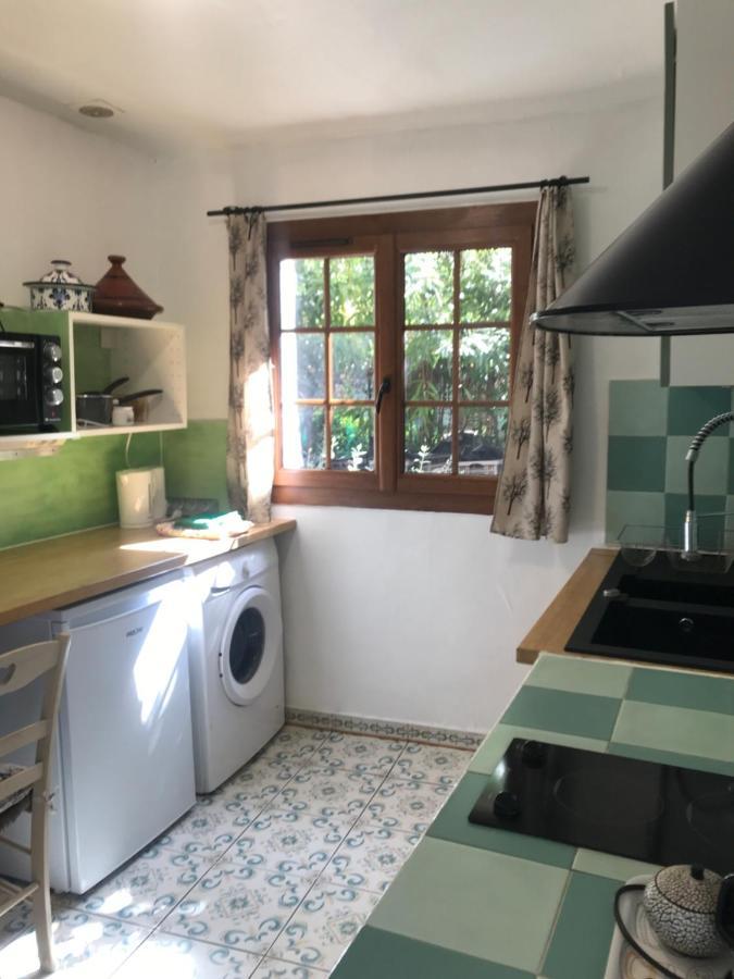 Studio Mitoyen / 2 Personnes Ιέρ Εξωτερικό φωτογραφία